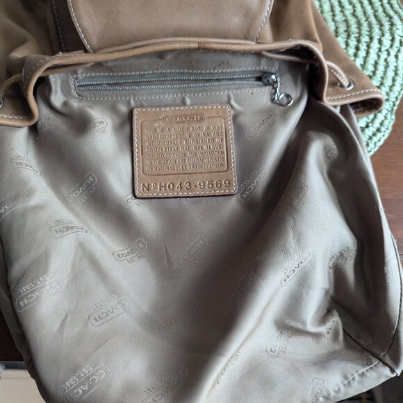 COACH Vintage British Tan Leather Legacy Drawstring Backpack Bag 9569 small - Picture 7 of 9